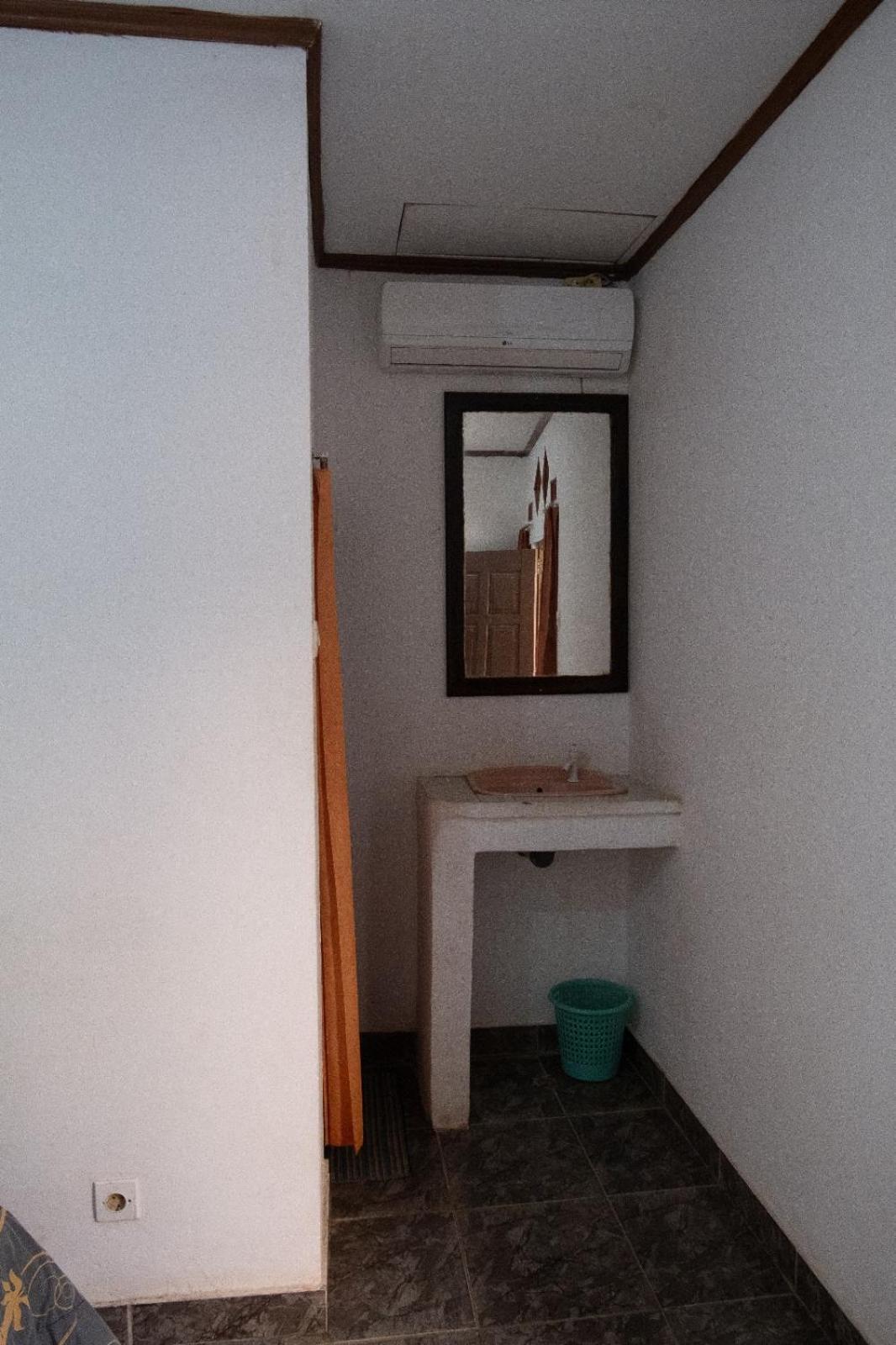 Ramdan Homestay Kuta  Exterior foto