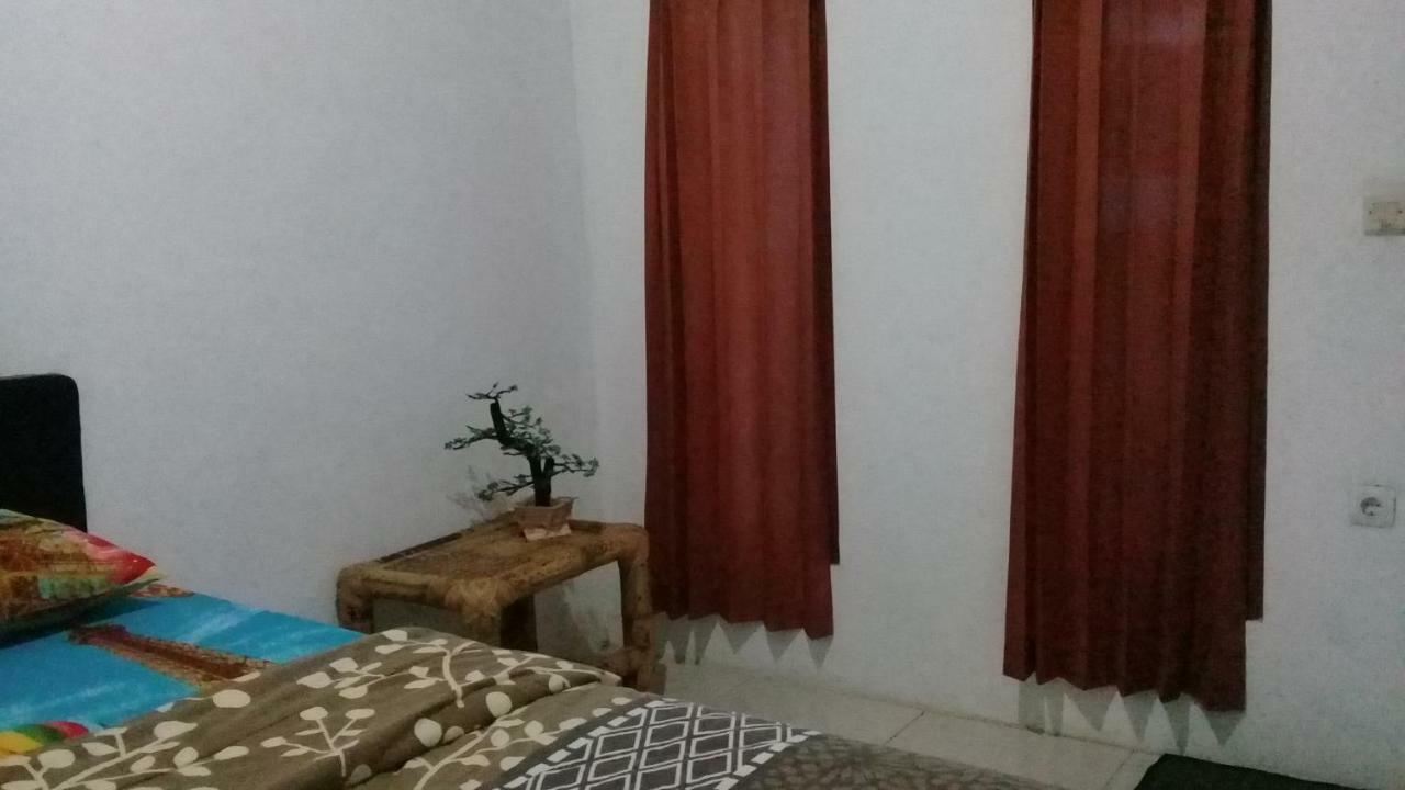 Ramdan Homestay Kuta  Exterior foto